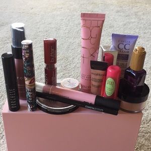 Make Up Sample Box 15 Items